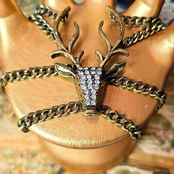 Rhinestone Deer Bracelet - Picture 3 of 7